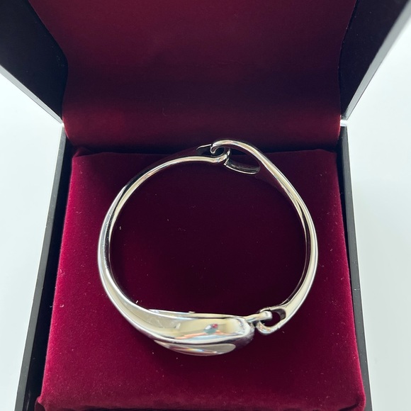 Gucci Horsebit 103 sliver metal Ladies Watch Regular size - Picture 6 of 7